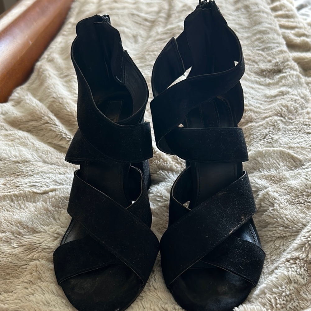 Forever 21 Velvet Strappy Block Heel Sandals